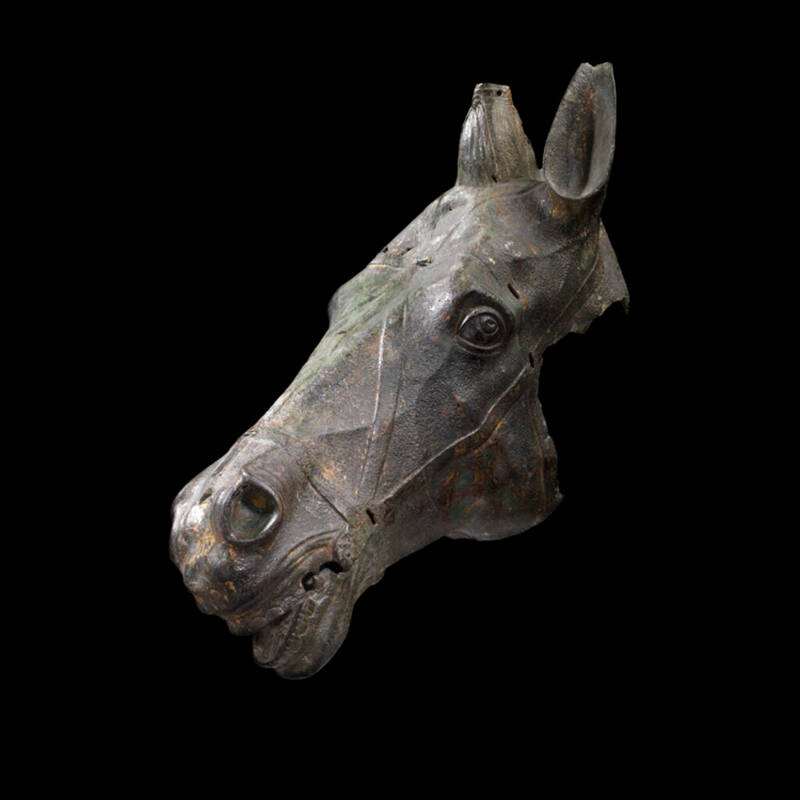 Bronzener Pferdekopf aus der römischen Provinzhauptstadt Augusta Vindelicum
